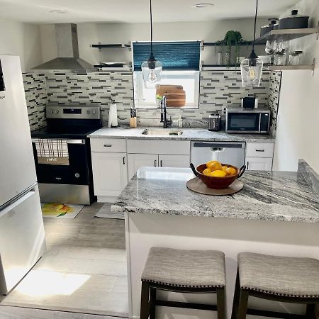 Cozy 1Br Apt In Elizabeth -10 Min To Ewr Airport & 30 Min To Nyc Apartamento Exterior foto